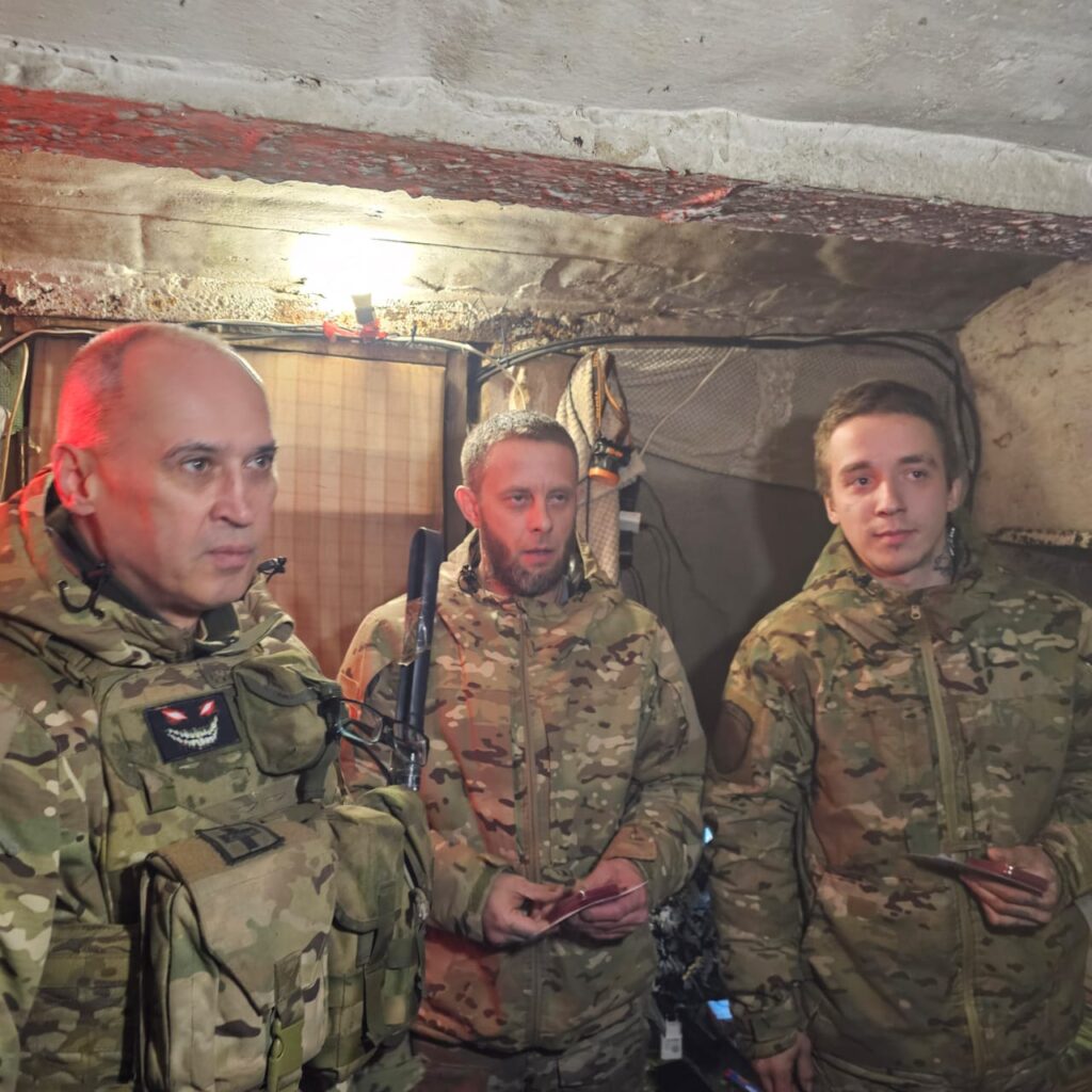 Награждение и поздравление наших бойцов с Днем Защитника отечества.