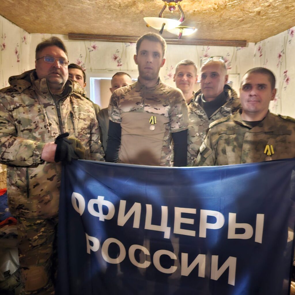 Награждение и поздравление наших бойцов с Днем Защитника отечества.