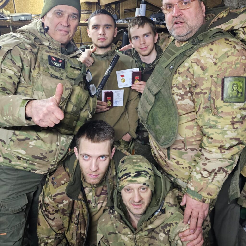 Награждение и поздравление наших бойцов с Днем Защитника отечества.