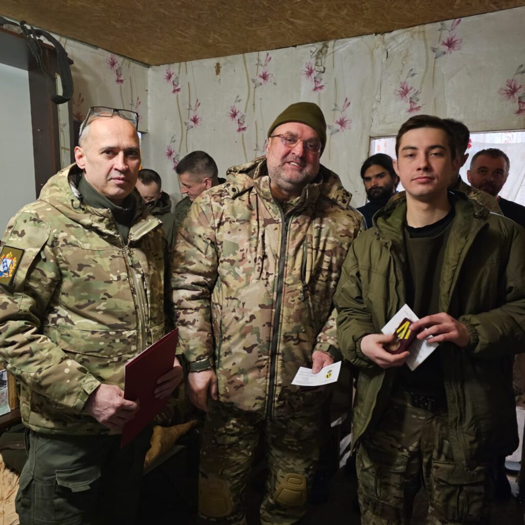 Награждение и поздравление наших бойцов с Днем Защитника отечества.